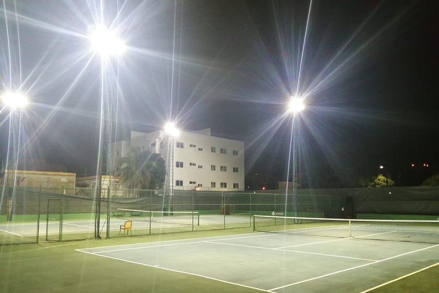Sports lighting Outdoor badminton court，Mexico（KCOB-HMA 300w 18pcs）