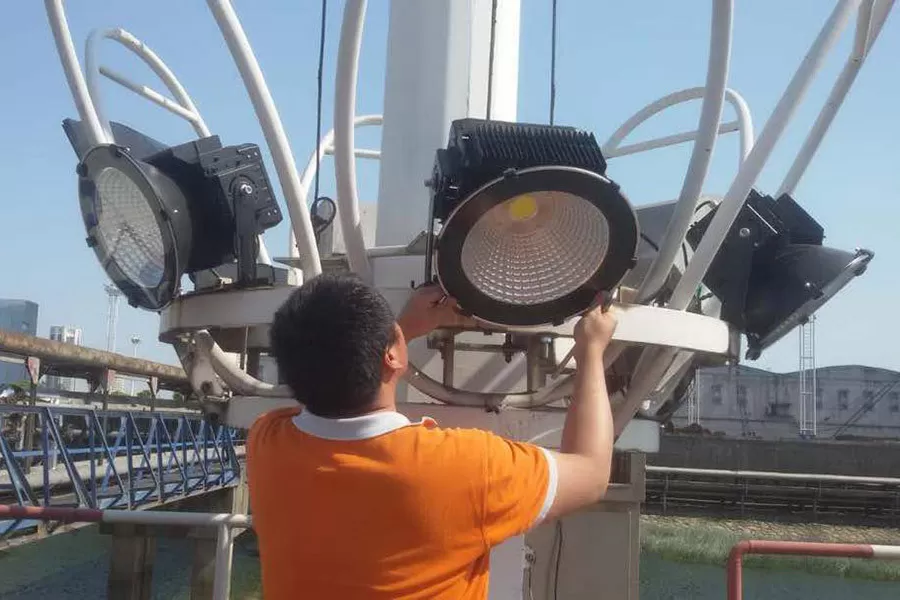 High mast lighting Sanxianzhou Bridge , Fuzhou, China (KCOB-HMA-300w) 2