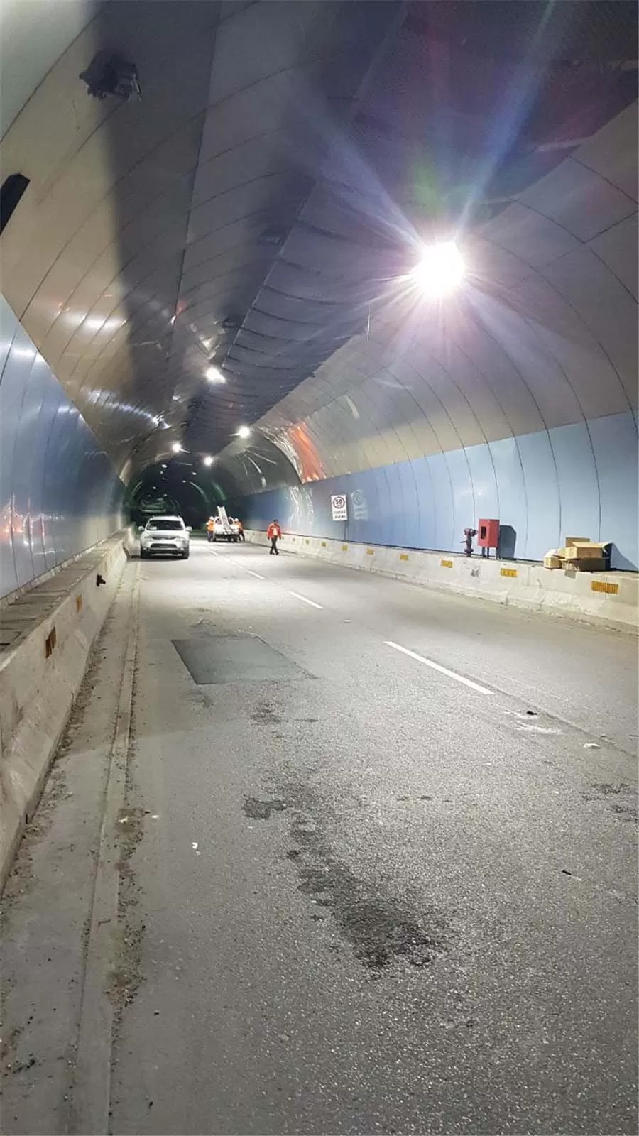 Tunnel lighting Retrofitting project,Dominican Republic(KCOB-TLA100w) 5