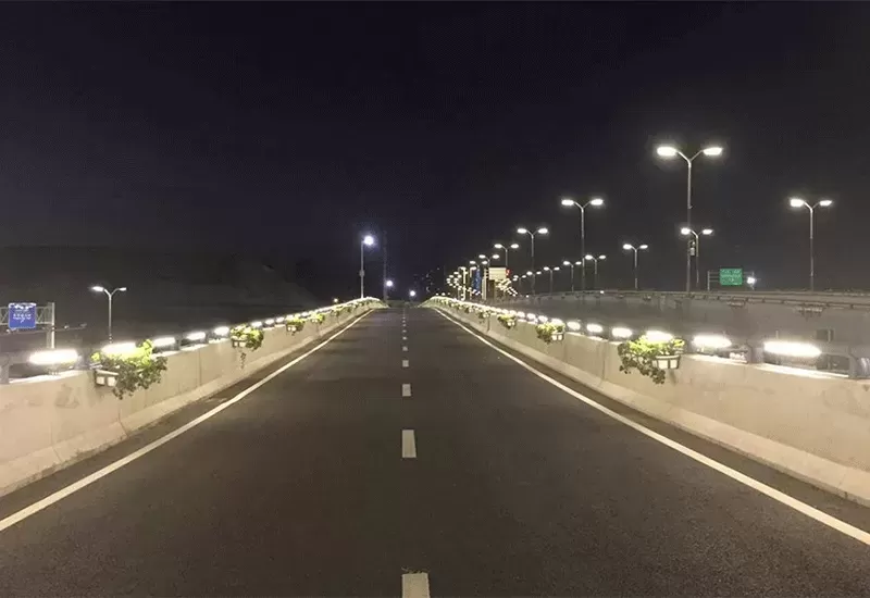 5 Key Factors to Evaluate When Choosing a Light Source for Automotive Lighting