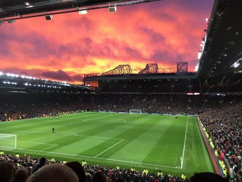 Illuminating Football Stadiums: Cutting-Edge Floodlights