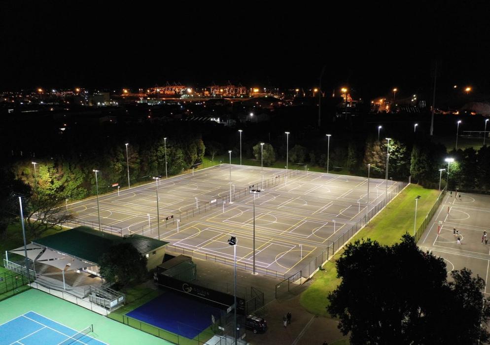 Top Reasons to Switch to LED Flood Lights Outdoors